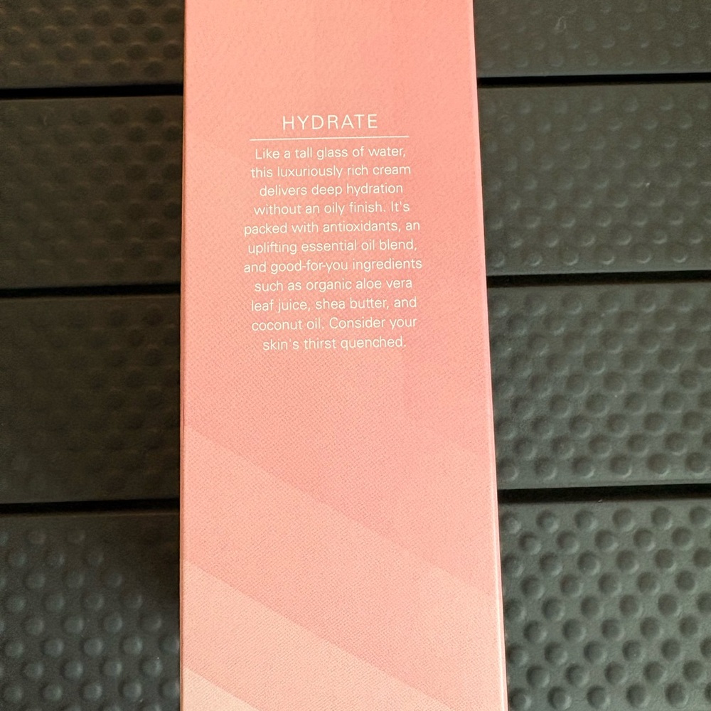 Milk + Honey No.16 Pink Grapefruit, Bergamot, Cardamom Body Cream - NWT - Picture 4 of 7